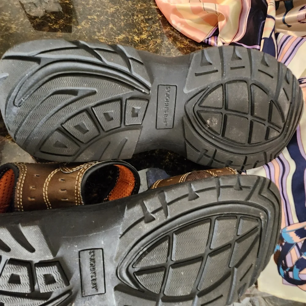 St.johns Bay Memory Foam shoes